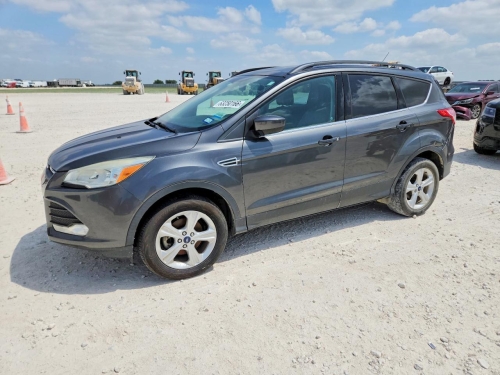 2016 FORD ESCAPE SE  