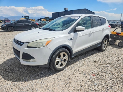 2016 FORD ESCAPE SE  