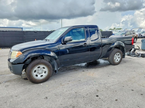2015 NISSAN FRONTIER S  