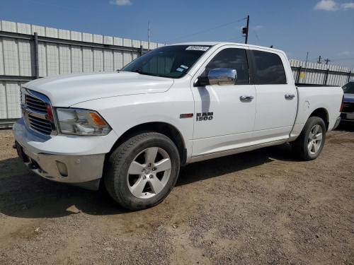 2016 RAM 1500 SLT  