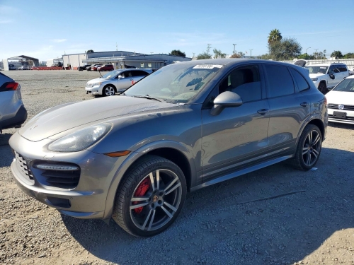 2014 PORSCHE CAYENNE GTS  