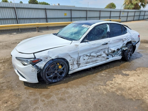2021 ALFA ROMEO GIULIA TI  