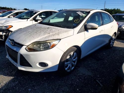 2013 FORD FOCUS SE  