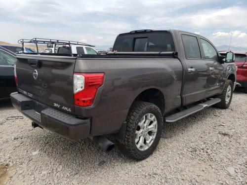2017 NISSAN TITAN XD SL
