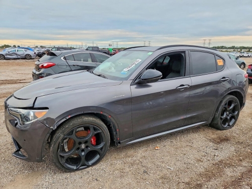 2022 ALFA ROMEO STELVIO TI  
