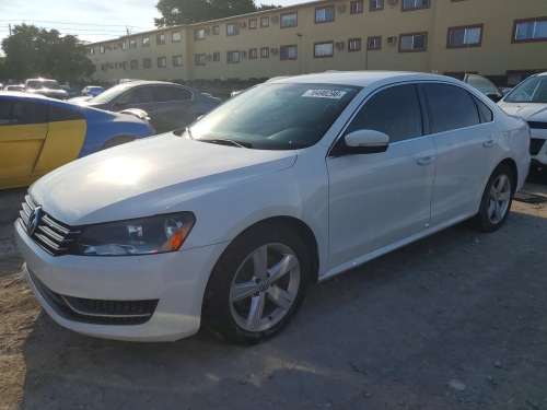 2014 VOLKSWAGEN PASSAT SE  