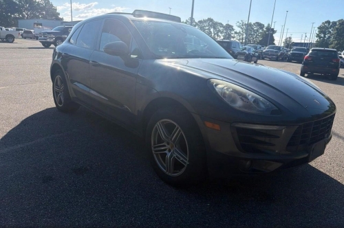 2017 PORSCHE MACAN   