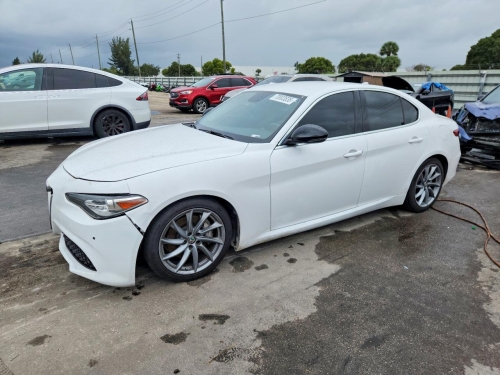 2017 ALFA ROMEO GIULIA   