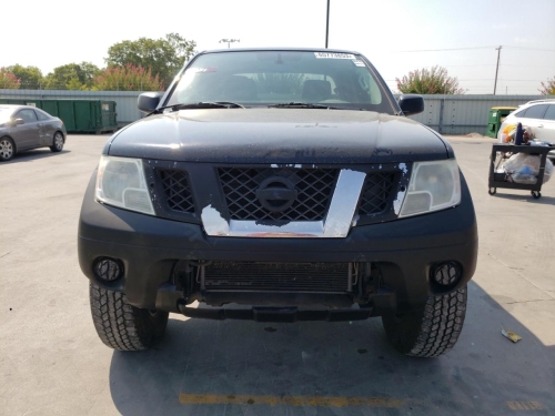 2015 NISSAN FRONTIER S