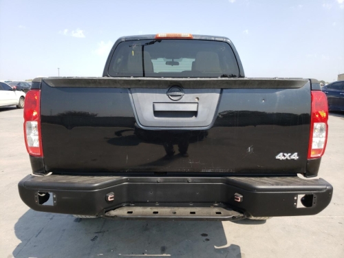 2015 NISSAN FRONTIER S