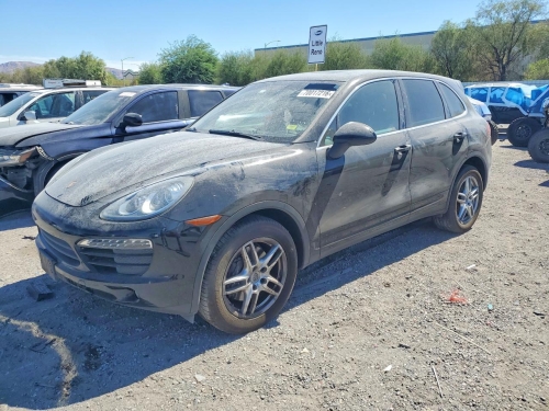 2014 PORSCHE CAYENNE   