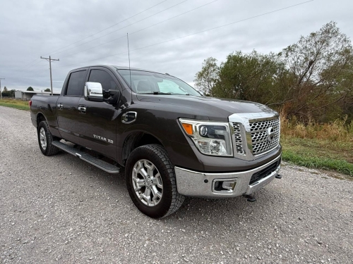 2016 NISSAN TITAN XD SL  