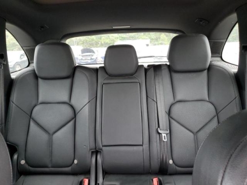 2013 PORSCHE CAYENNE 