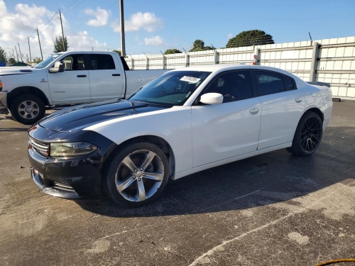 2016 DODGE CHARGER SXT  