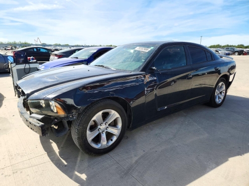 2013 DODGE CHARGER SXT  