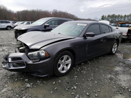 2013 DODGE CHARGER SE