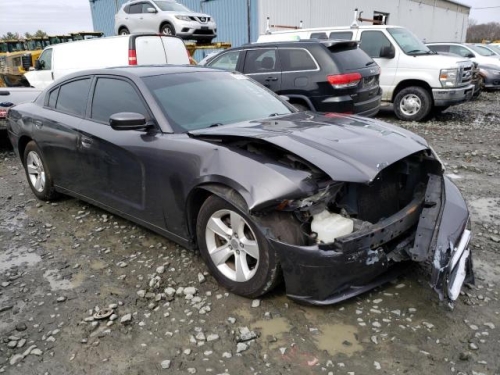 2013 DODGE CHARGER SE