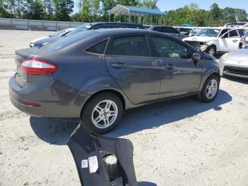 2017 FORD FIESTA SE