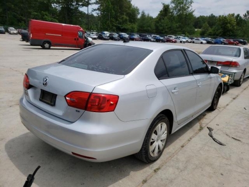 2014 VOLKSWAGEN JETTA SE