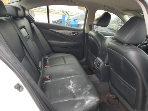 2016 INFINITI Q50 BASE