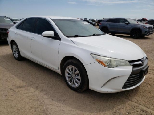 2016 TOYOTA CAMRY LE
