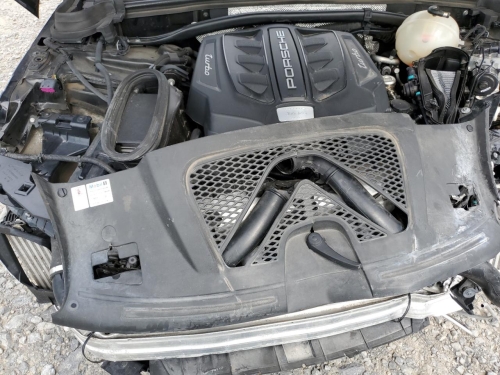 2018 PORSCHE MACAN TURBO