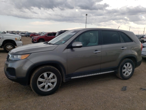 2013 KIA SORENTO LX