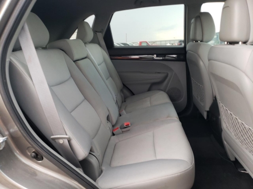 2013 KIA SORENTO LX