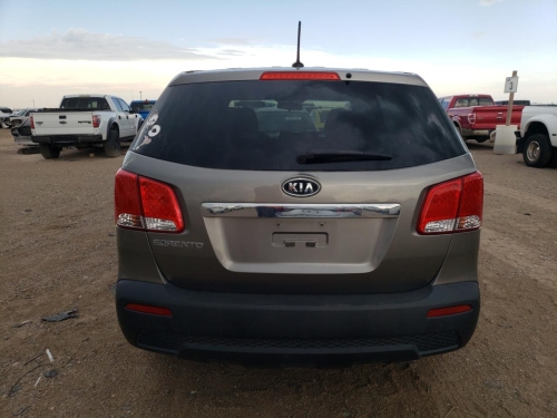 2013 KIA SORENTO LX