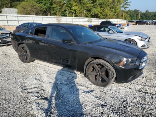 2013 DODGE CHARGER SE