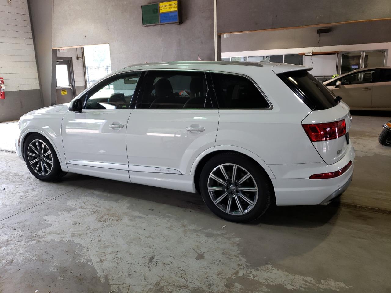 2017 AUDI Q7 PRESTIGE