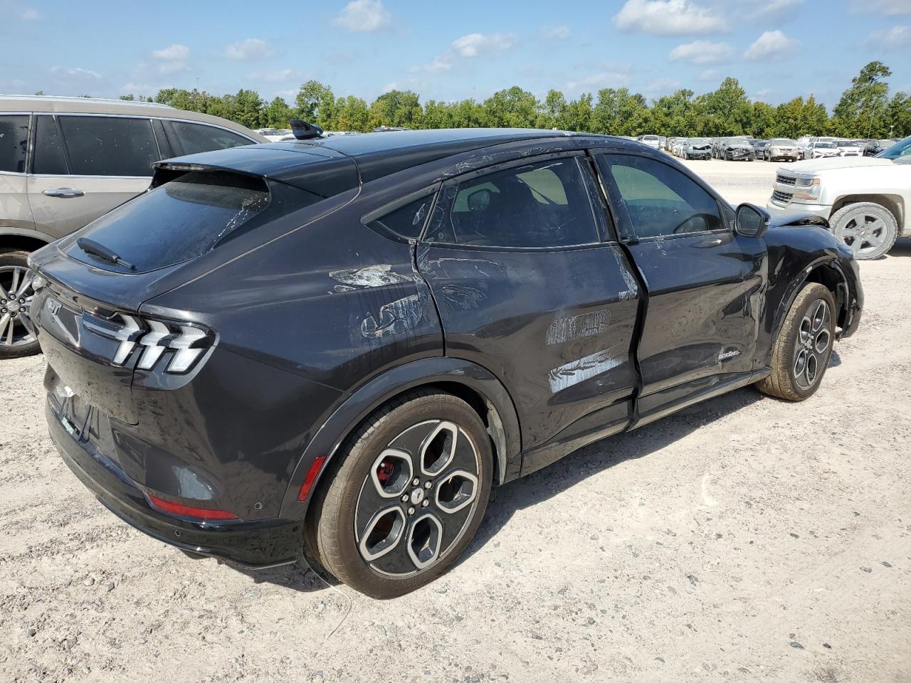 2022 FORD MUSTANG MACH-E GT