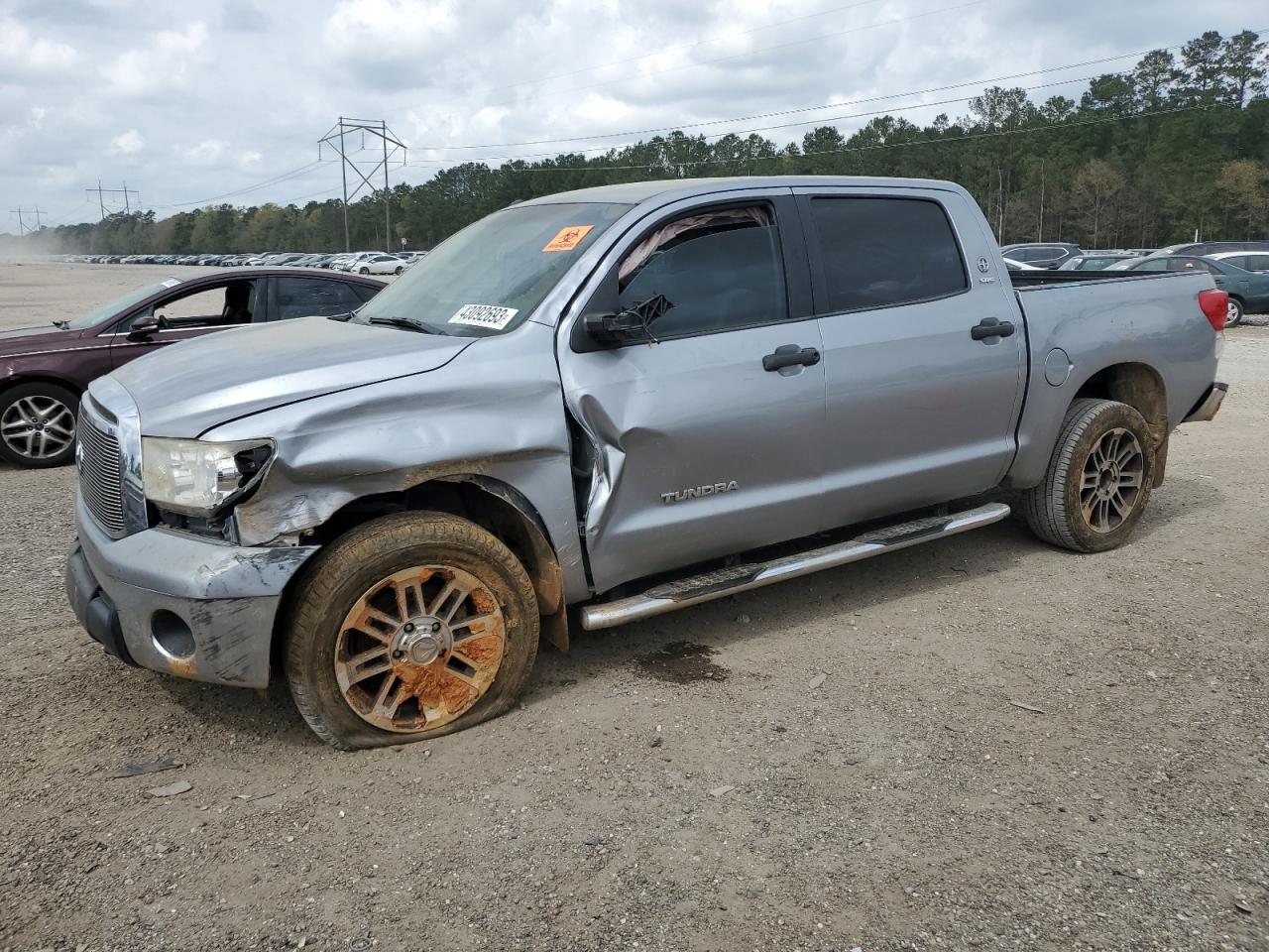 2013 TOYOTA TUNDRA CREWMAX SR5