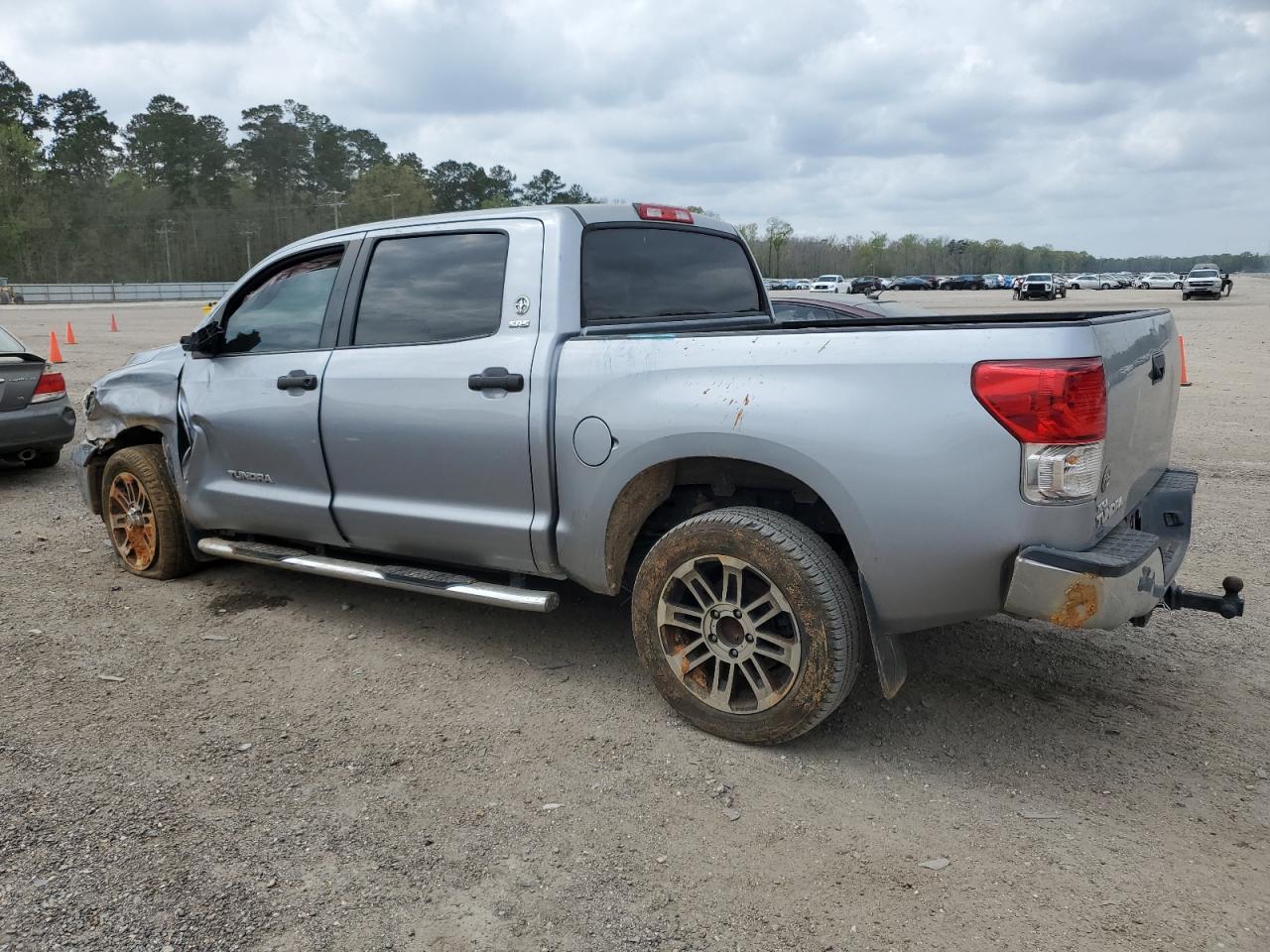 2013 TOYOTA TUNDRA CREWMAX SR5