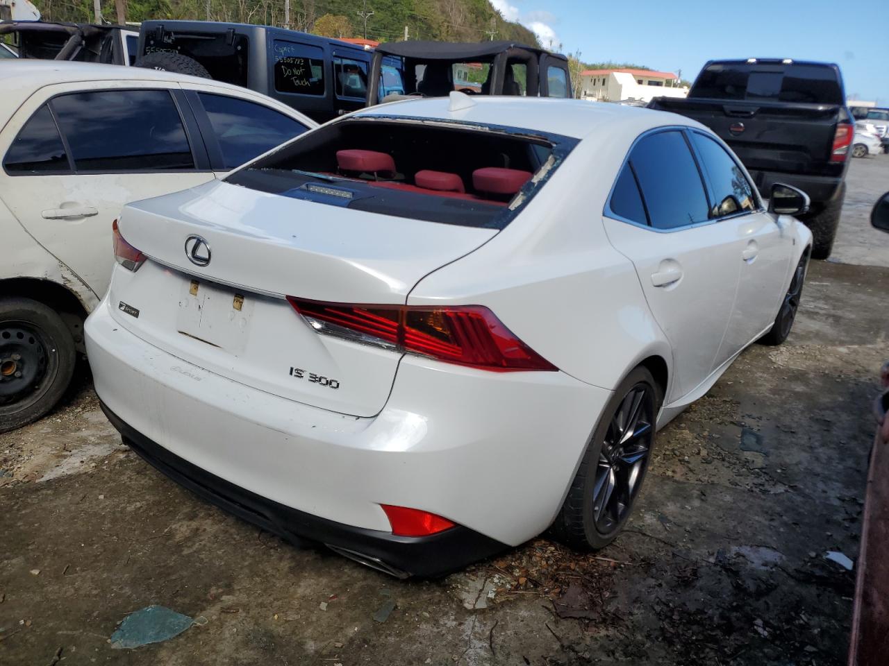 2018 LEXUS IS 300