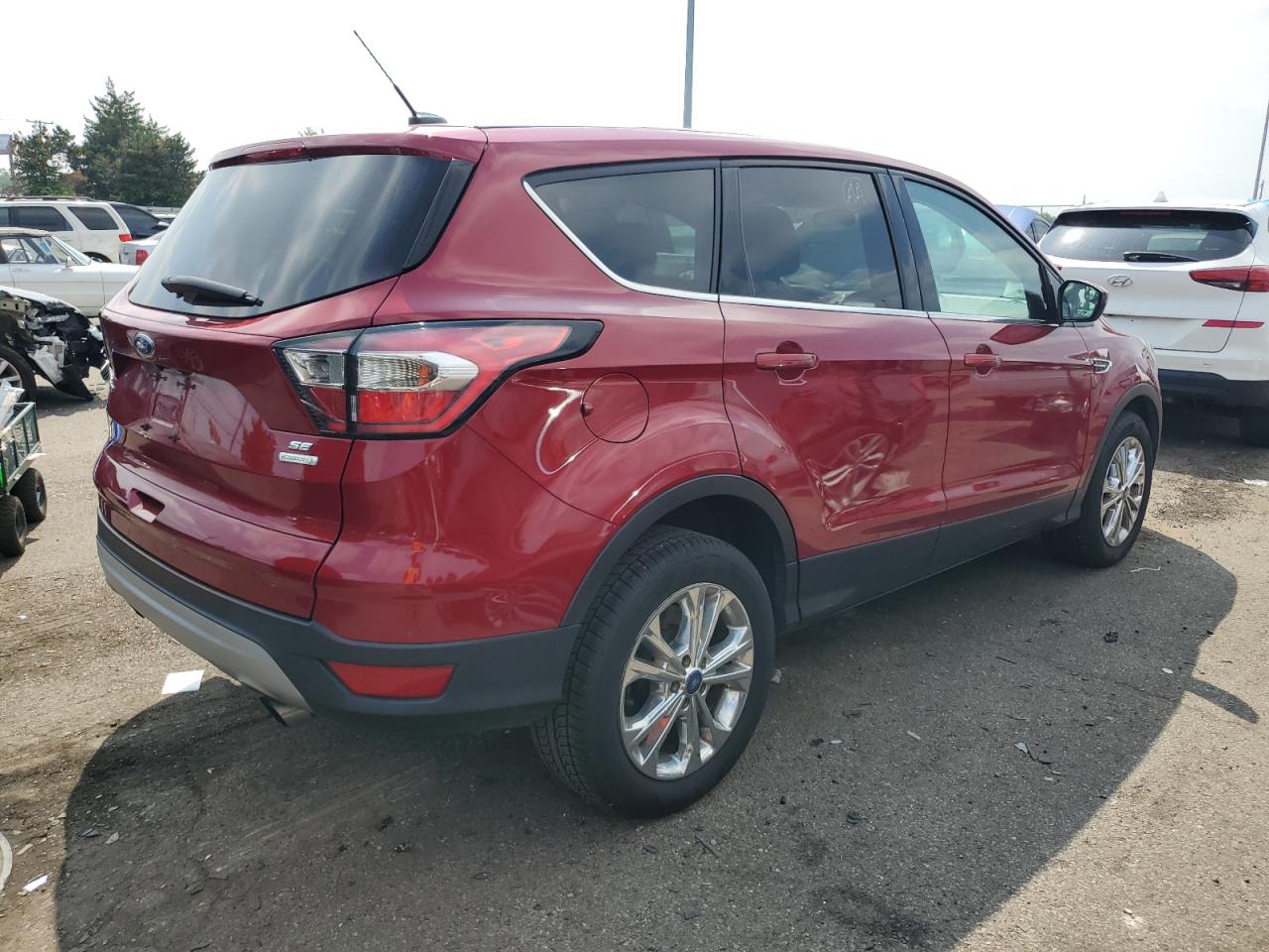 2017 FORD ESCAPE SE