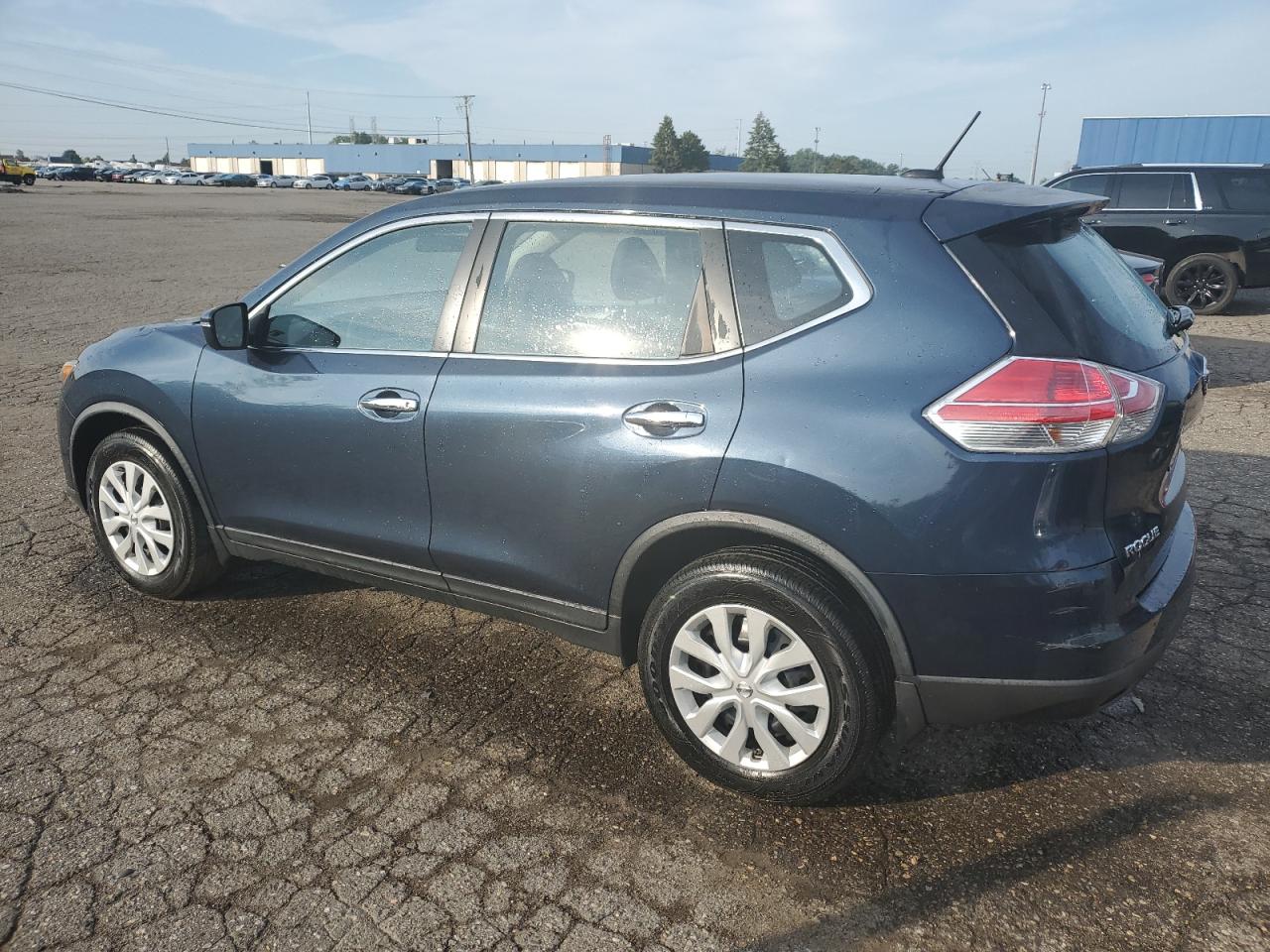 2015 NISSAN ROGUE S