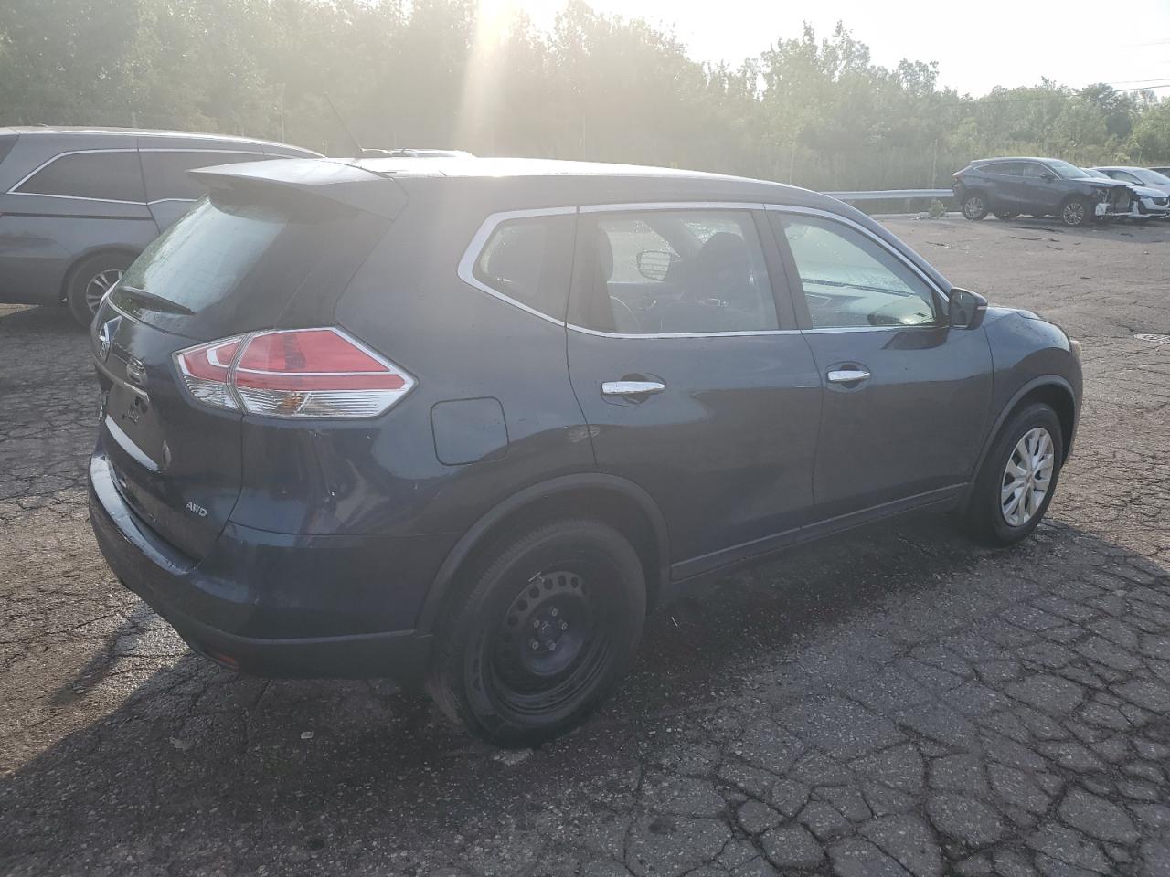 2015 NISSAN ROGUE S