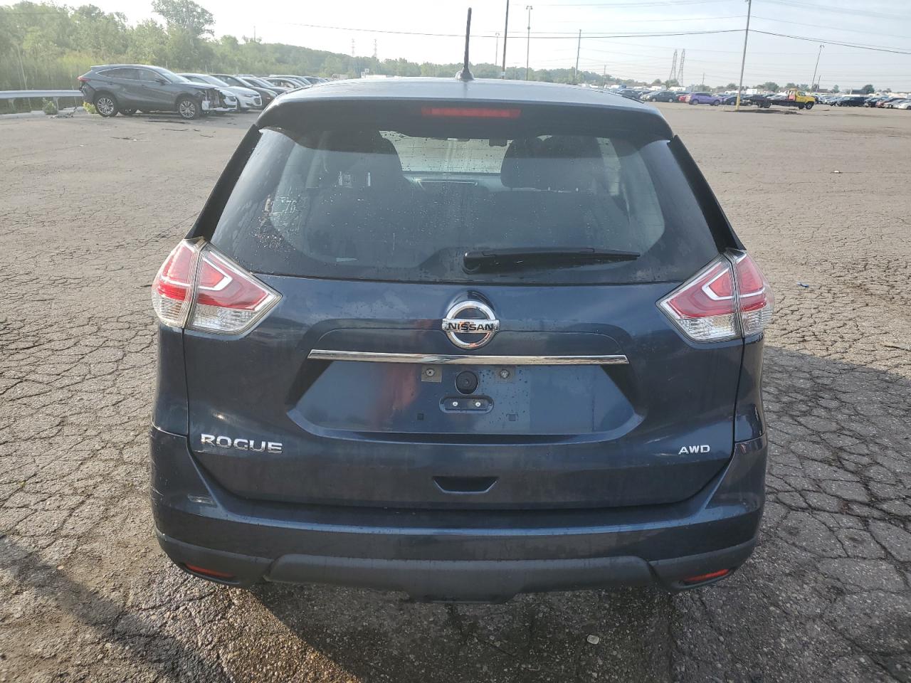 2015 NISSAN ROGUE S