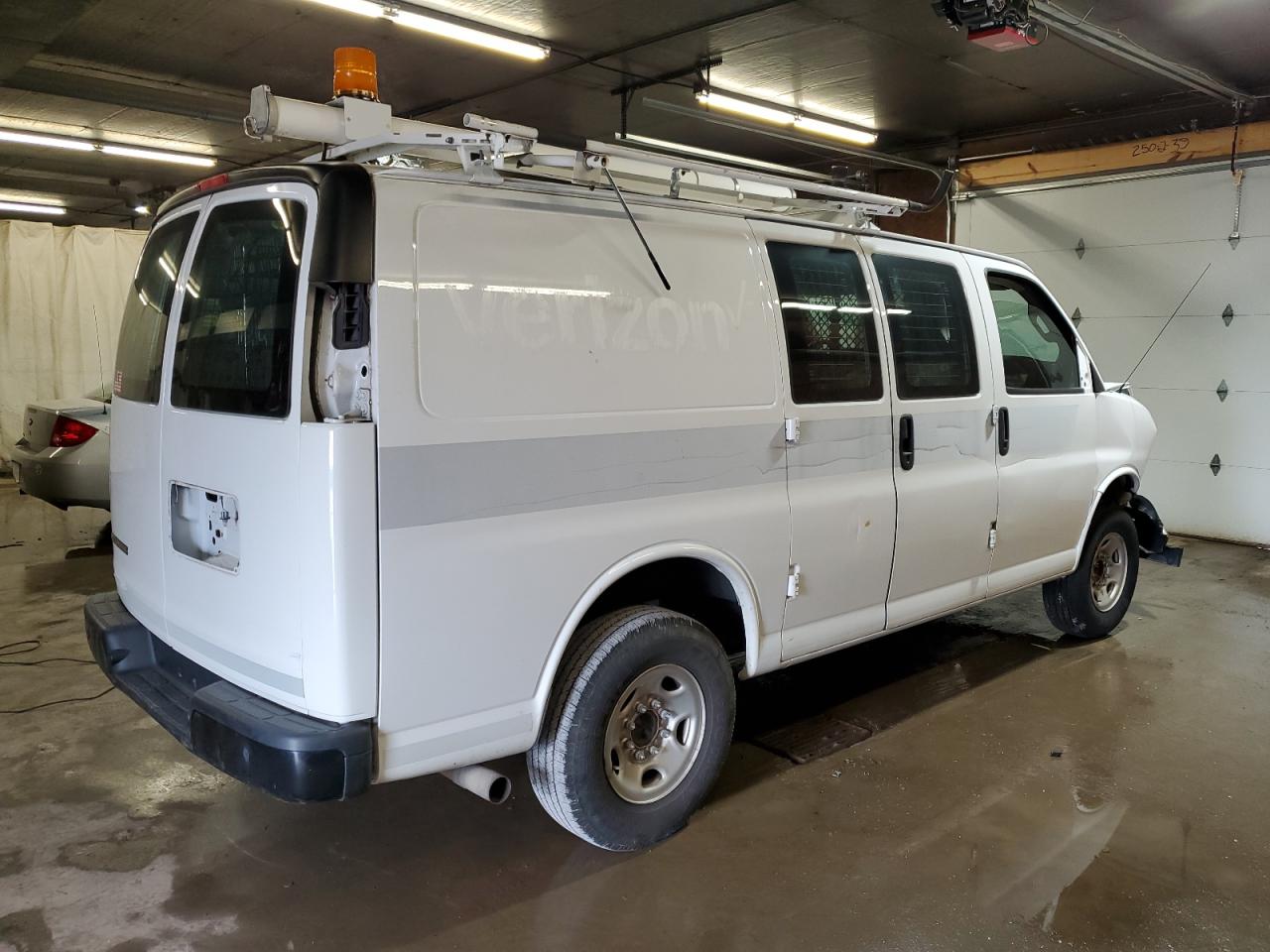 2017 CHEVROLET EXPRESS G2500 