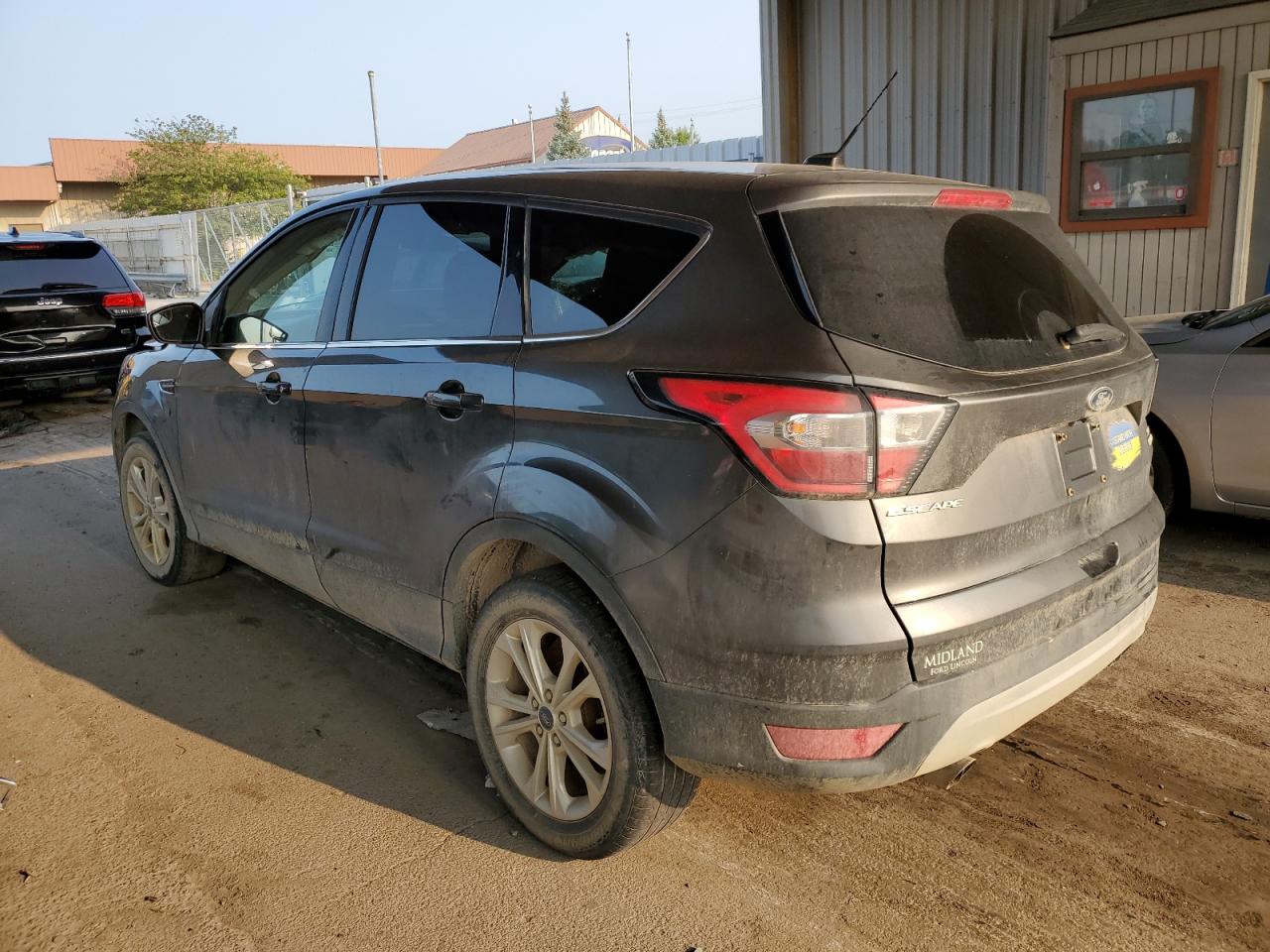 2017 FORD ESCAPE SE