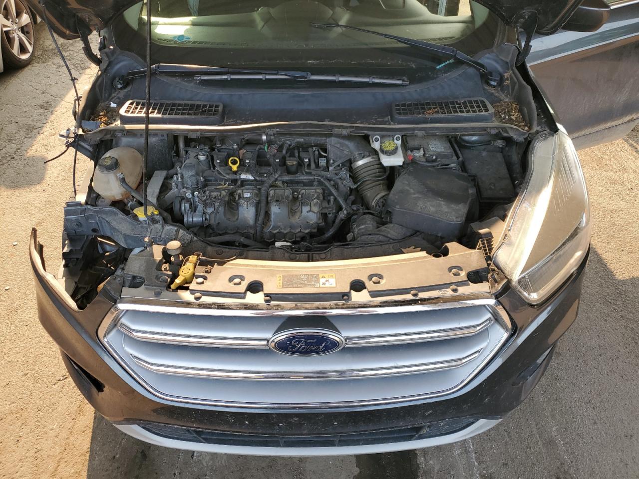 2017 FORD ESCAPE SE