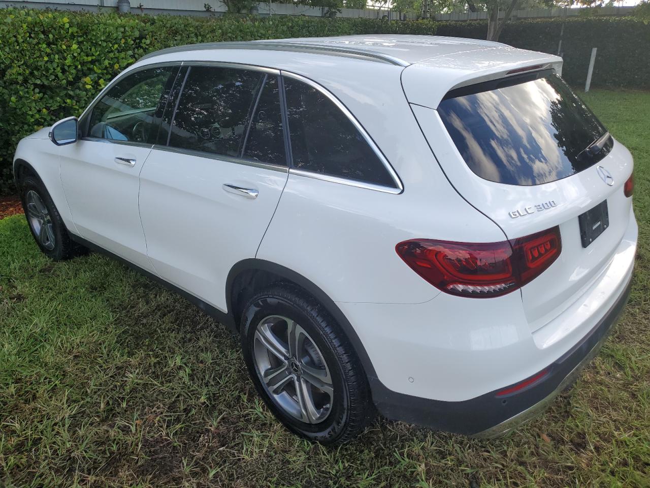 2022 MERCEDES-BENZ GLC 300