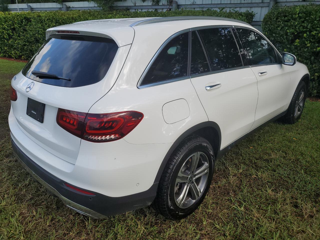 2022 MERCEDES-BENZ GLC 300