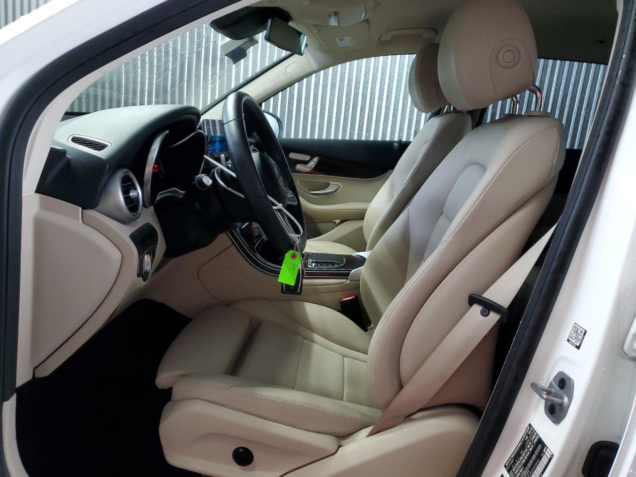 2022 MERCEDES-BENZ GLC 300