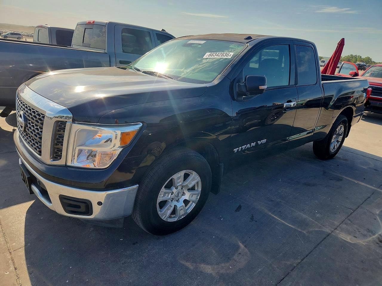 2018 NISSAN TITAN SV  