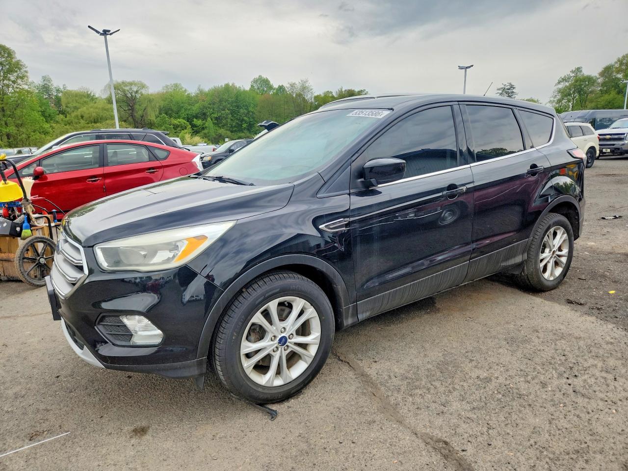 2017 FORD ESCAPE SE  