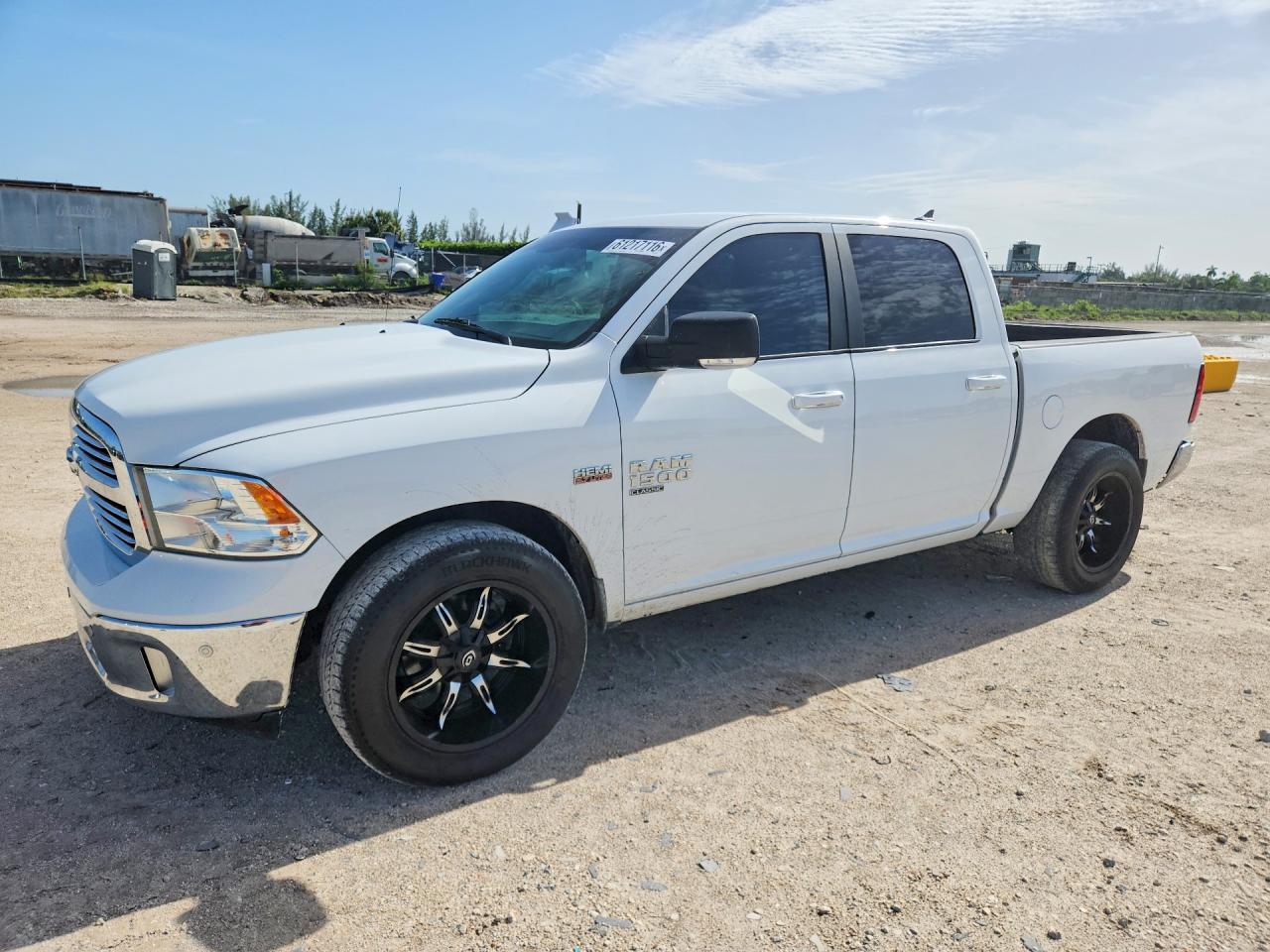 2019 RAM 1500 CLASSIC SLT  