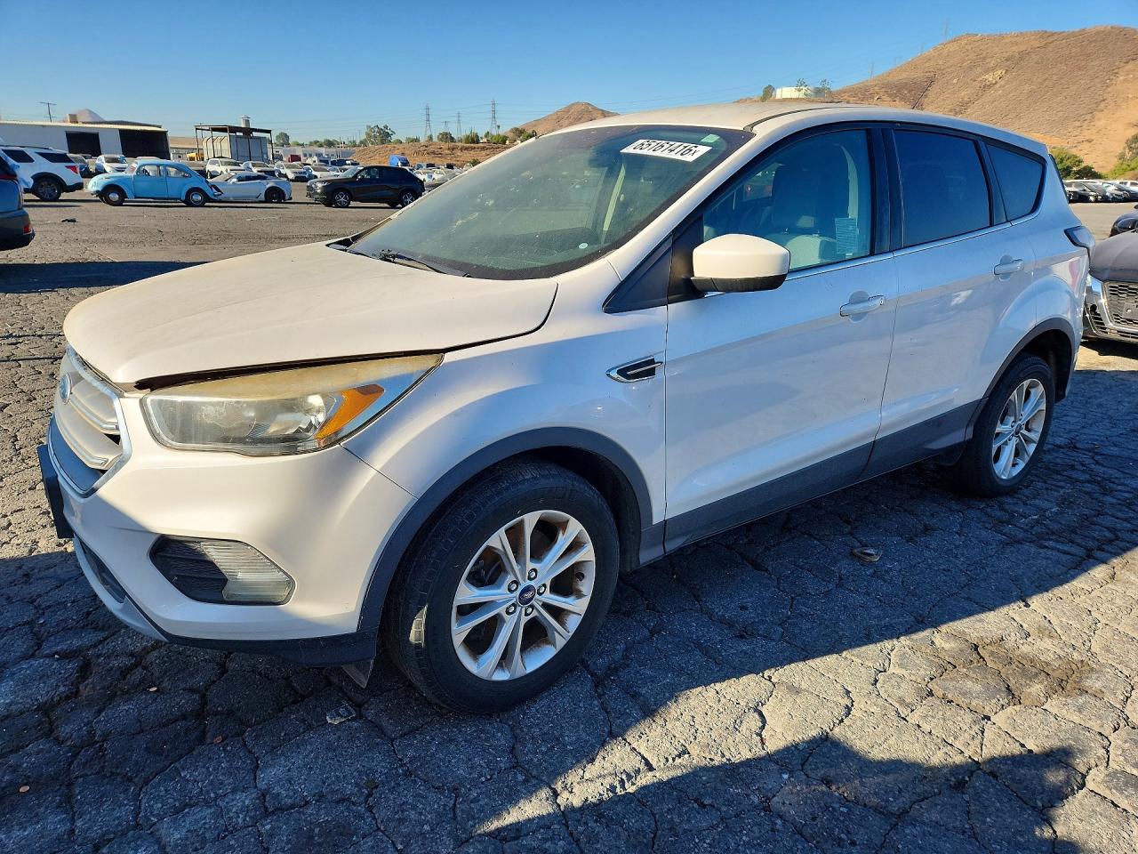 2017 FORD ESCAPE SE  