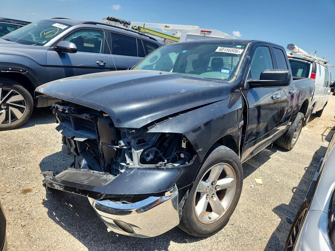 2016 RAM 1500 SLT  